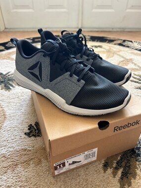 BNWB Reebok Hydrorush TR Men's Athletic Shoe Size 11 - Black/White/Gray -